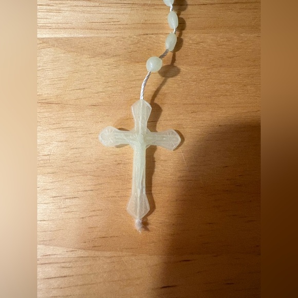 Vintage Glow in the Dark Rosary Necklace Long No Clasp Crucifix - Picture 2 of 4
